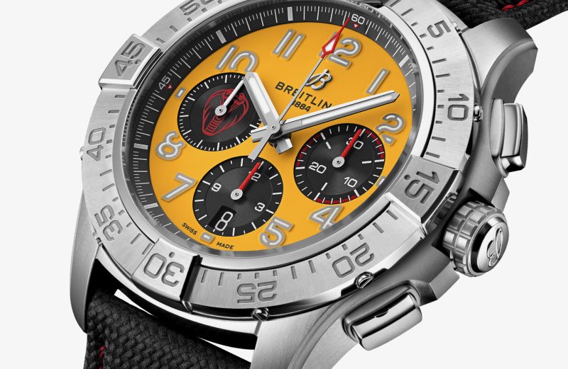 UK AAA Quality Replica Breitling Avenger B01 Chronograph 44 Cobra